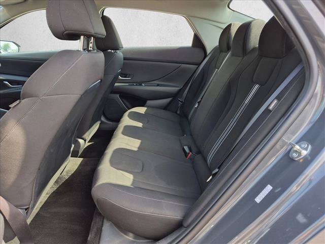Used 2024 Hyundai Elantra SEL FWD image 17