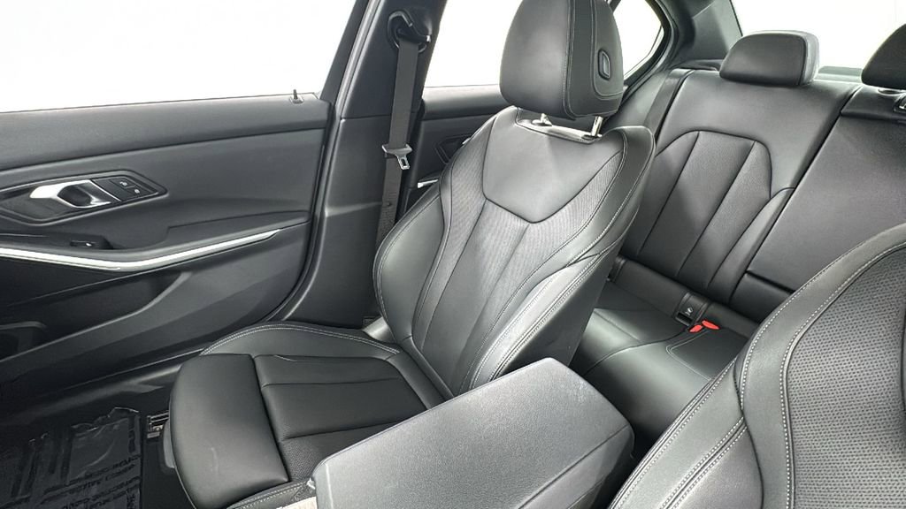 Used 2025 BMW 330i xDrive Sedan image 13