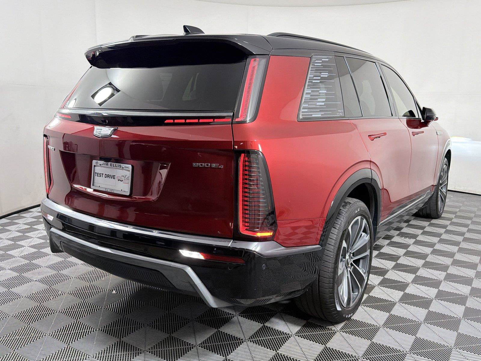 Used 2026 Cadillac Vistiq Sport AWD/4WD image 6