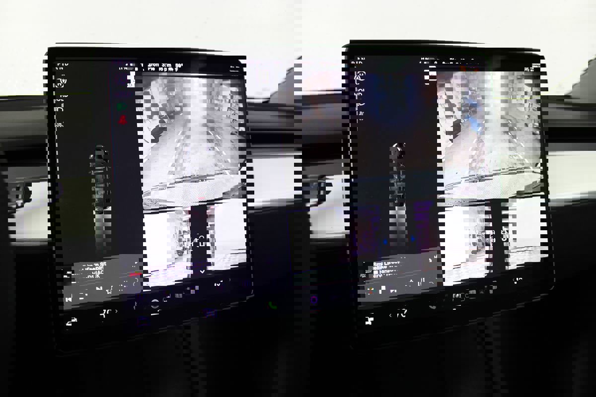 Used 2022 Tesla Model Y Performance image 21