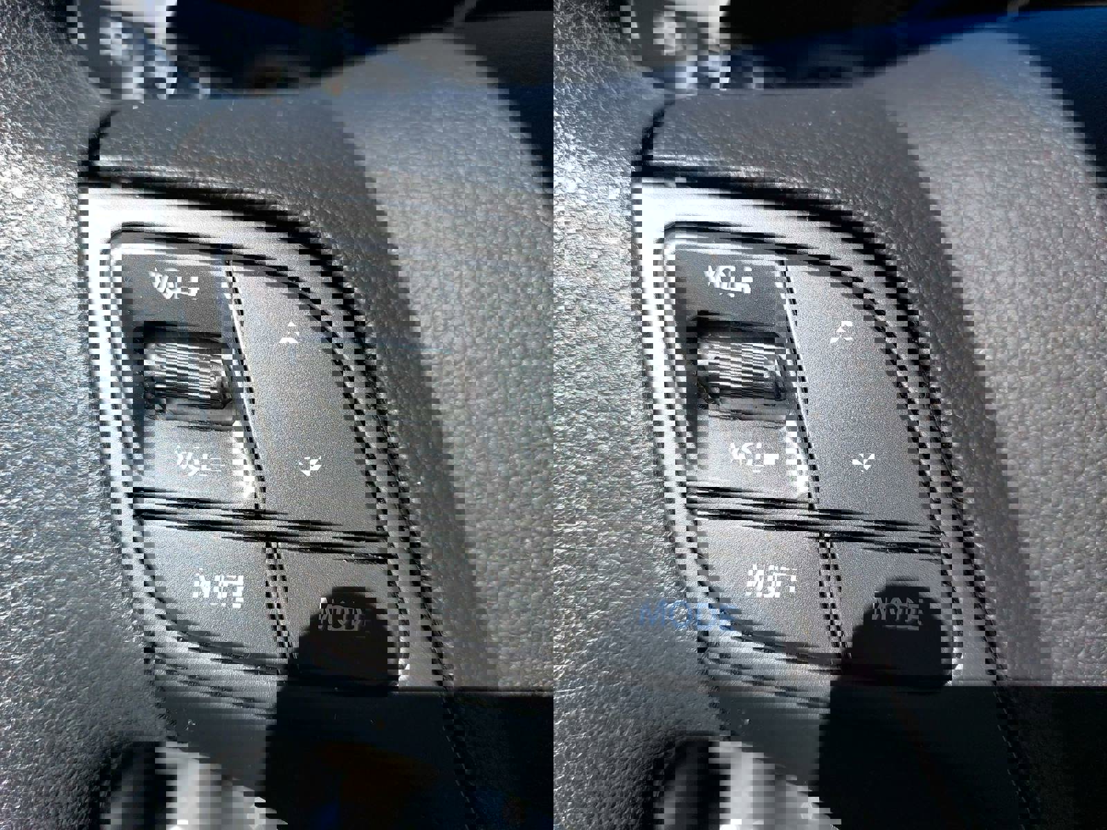 Used 2018 Hyundai Santa Fe Sport w/ 2.4L Value Package 02 image 18