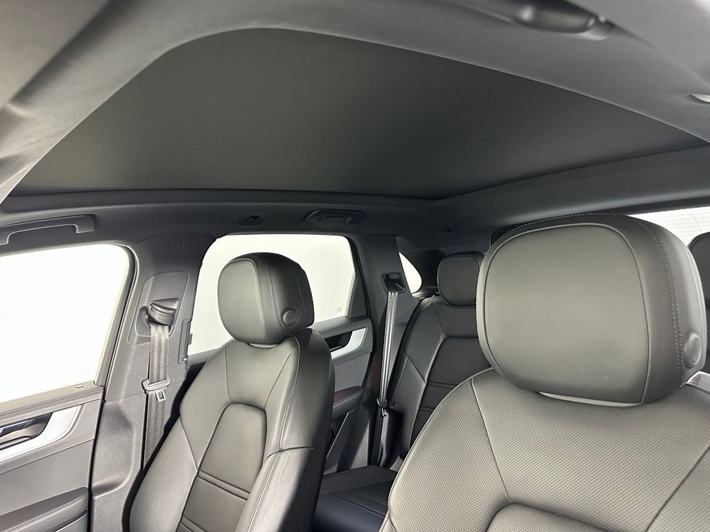 Certified 2026 Porsche Cayenne E-Hybrid AWD/4WD image 21