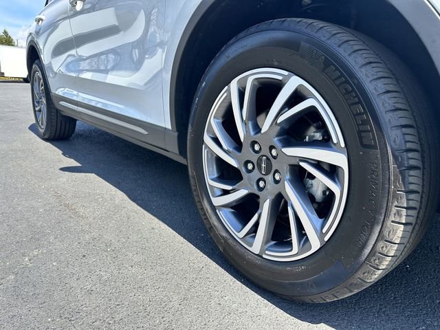 Used 2024 Lincoln Corsair AWD w/ Equipment Group 101A image 11