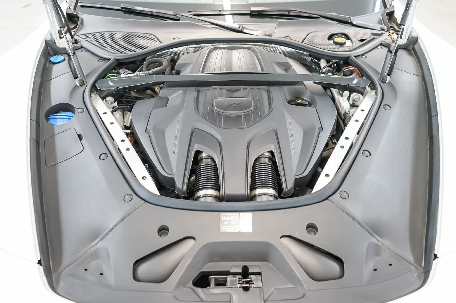 Certified 2025 Porsche Panamera 4 AWD/4WD image 32