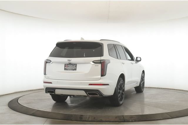 Used 2022 Cadillac XT6 Sport w/ Technology Package image 7