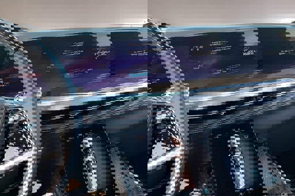 New 2026 Cadillac Escalade Platinum Luxury w/ LPO, Floor Liner Package image 7