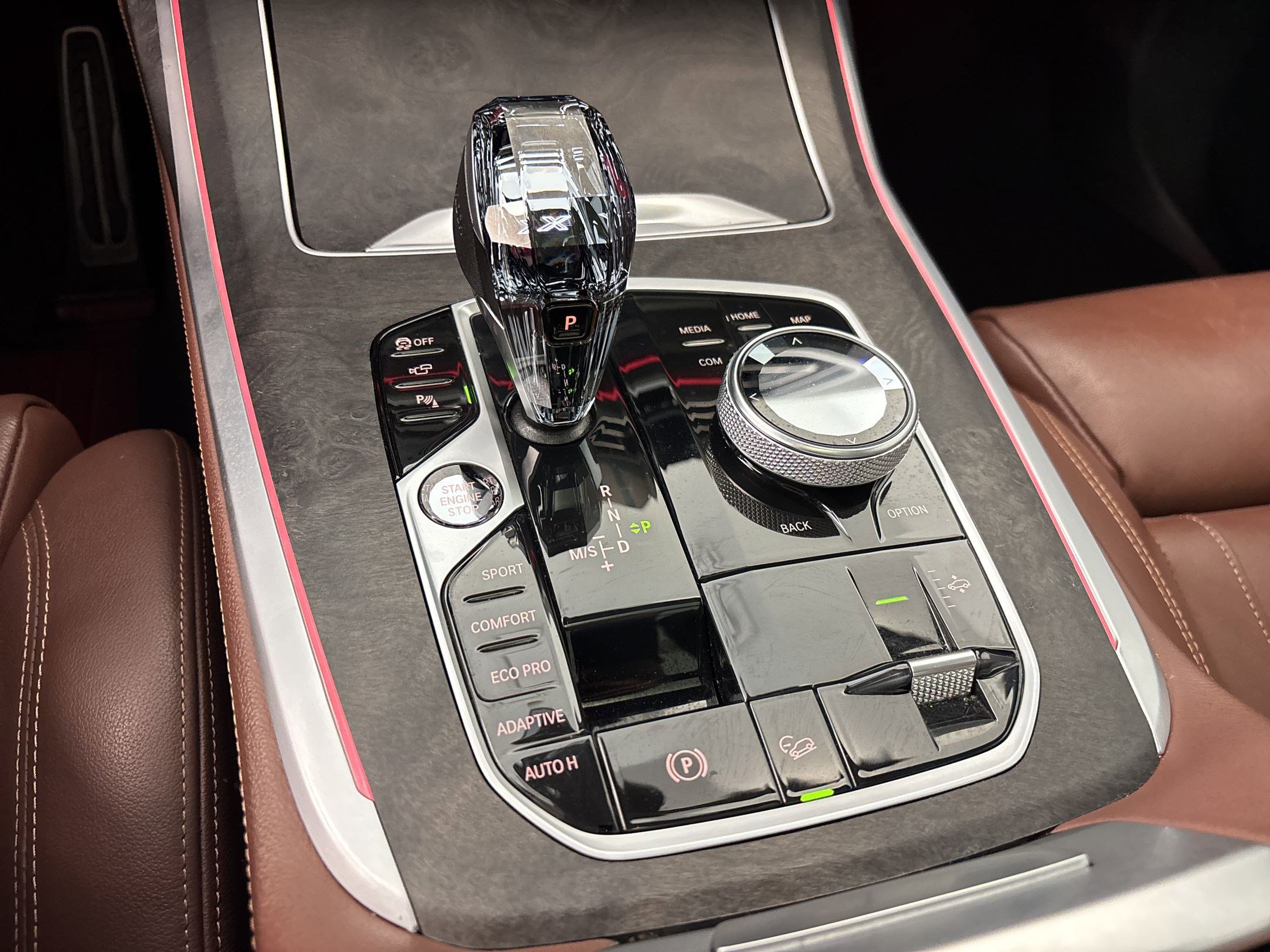Used 2022 BMW X7 xDrive40i w/ M Sport Package image 14