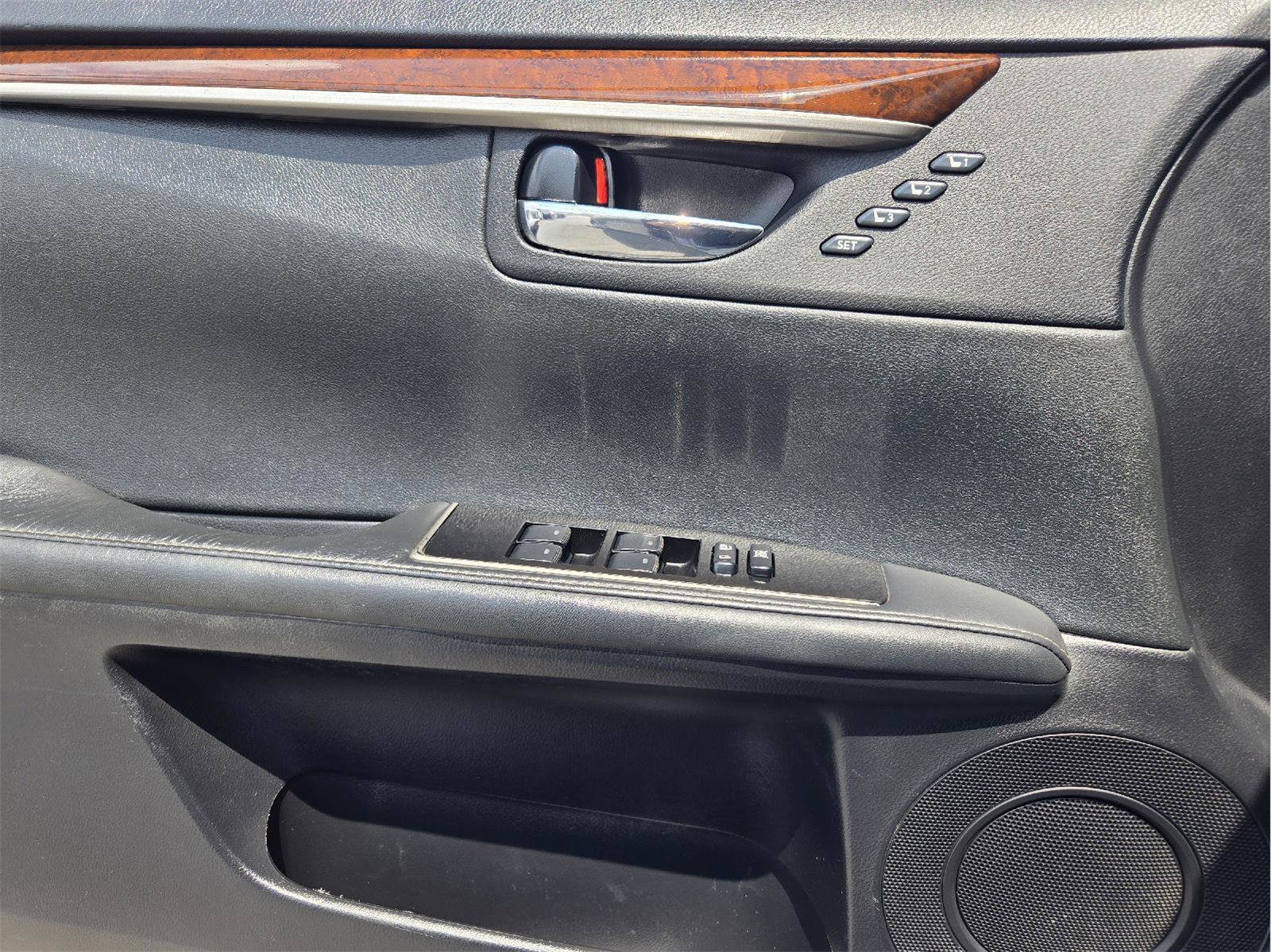 Used 2017 Lexus ES 350 w/ Premium Package FWD image 19