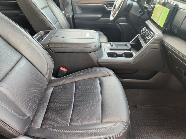 Used 2024 GMC Sierra 2500 Denali w/ Denali Reserve Package AWD/4WD image 13