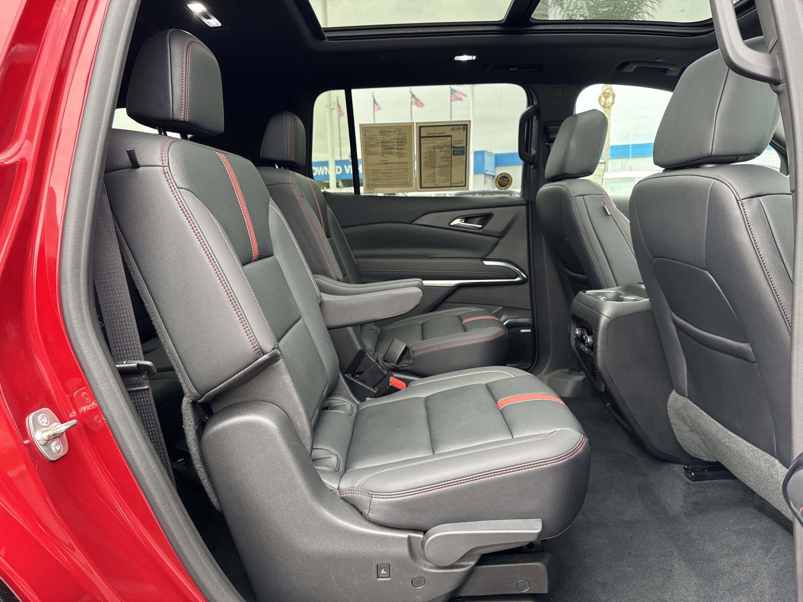 Used 2024 Chevrolet Traverse RS w/ LPO, Floor Liner Package image 31