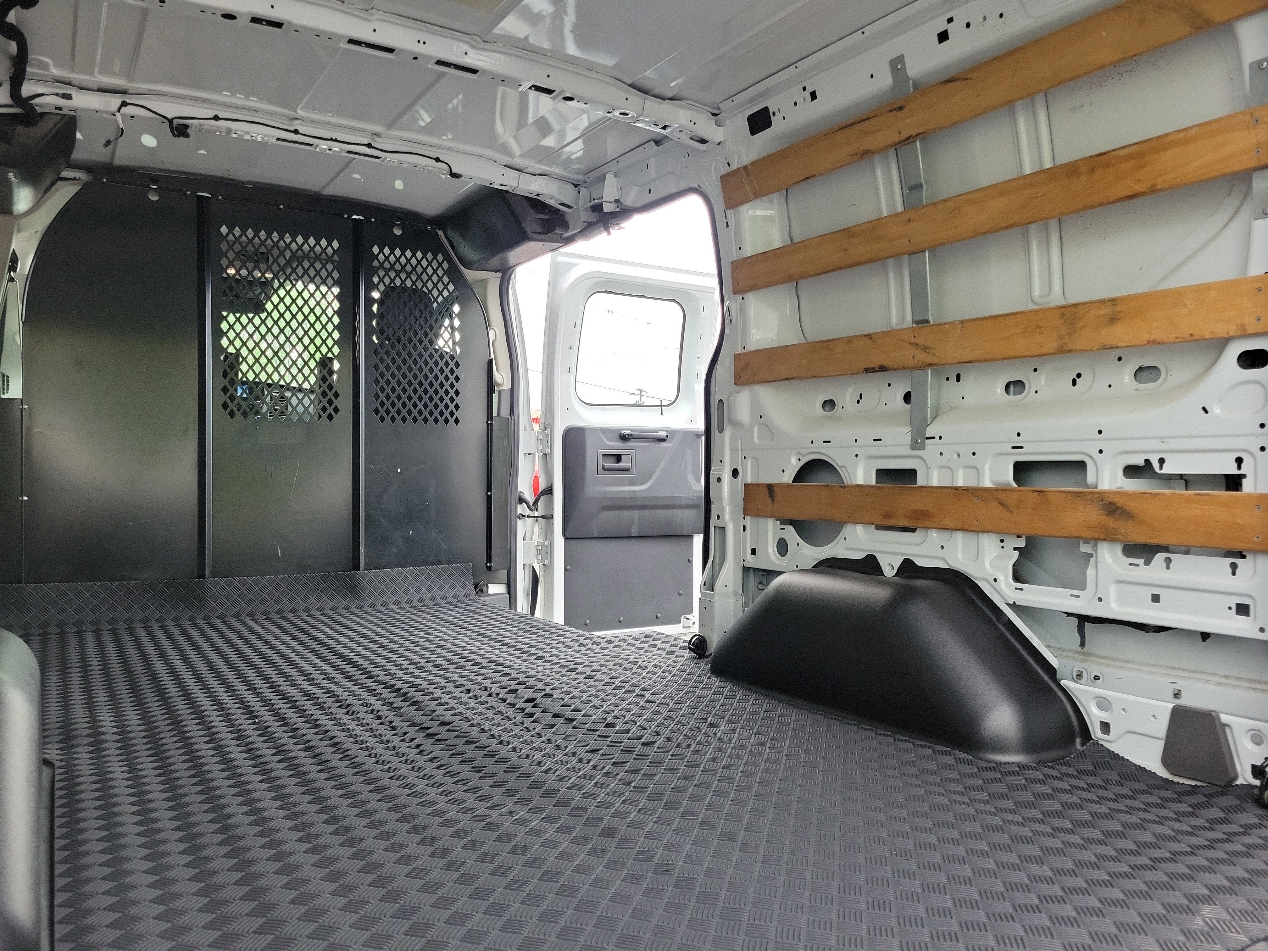 Used 2023 Ford Transit 250 Low Roof image 10