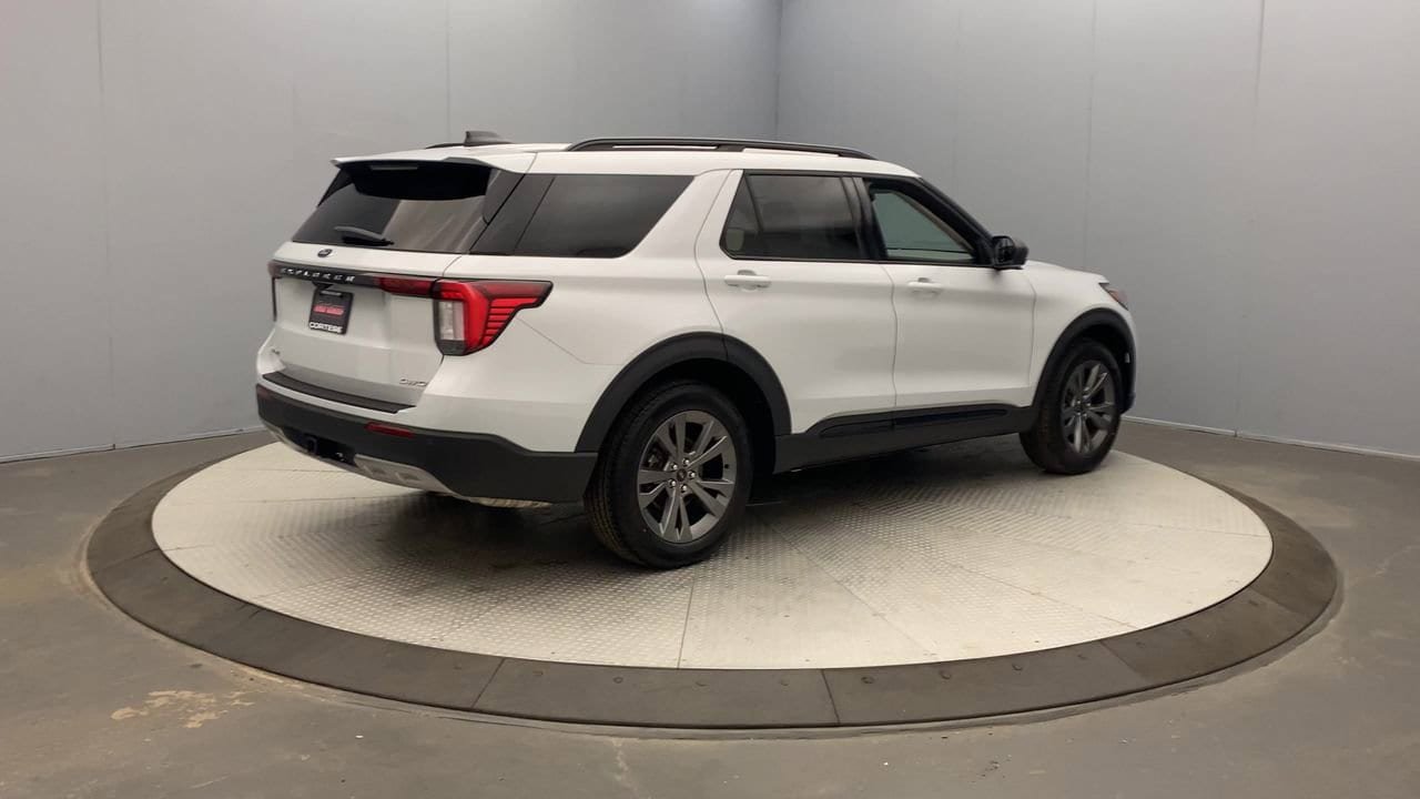 New 2026 Ford Explorer Active w/ Active Comfort Package AWD/4WD image 5