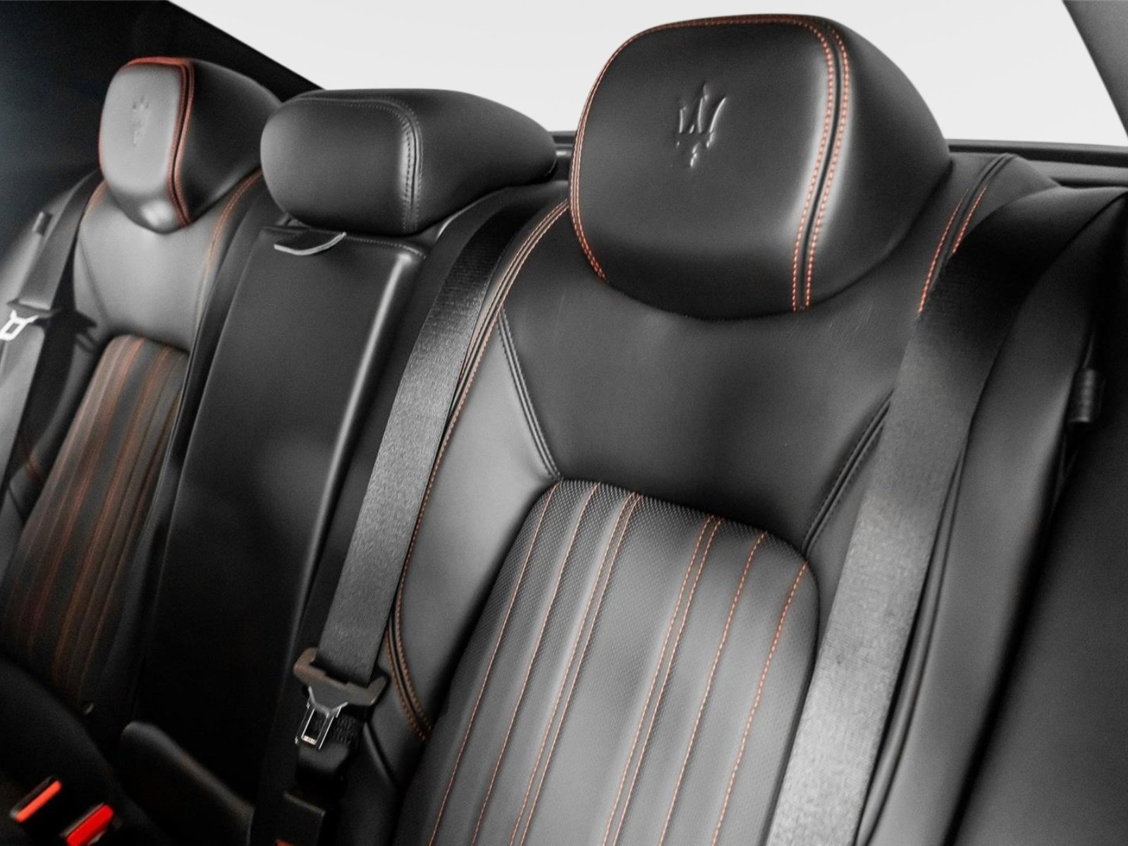 Used 2023 Maserati Ghibli Modena Q4 AWD/4WD image 29