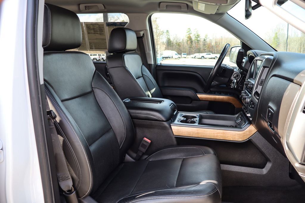 Used 2018 Chevrolet Silverado 1500 LTZ w/ LTZ Plus Package image 13