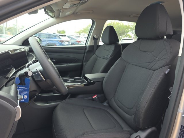 Certified 2026 Hyundai Tucson Blue SE w/ Tow & Go Package AWD/4WD image 5