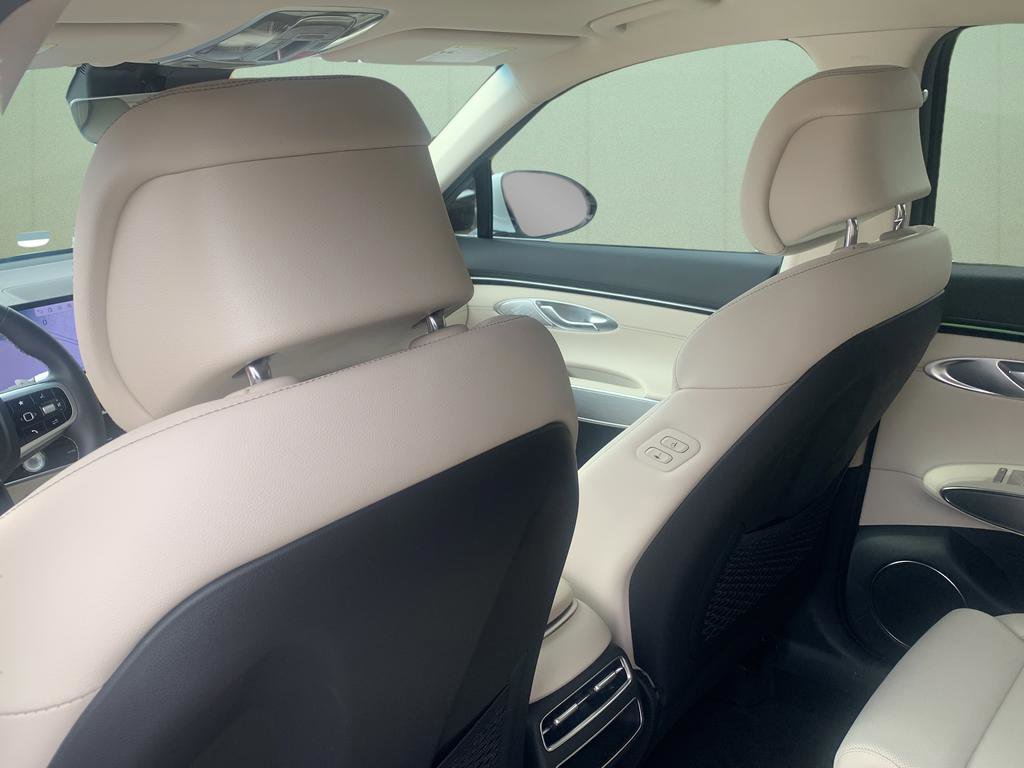 Certified 2026 Genesis GV70 2.5T Select image 22