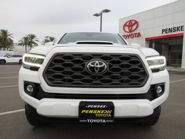 Certified 2020 Toyota Tacoma TRD Sport image 2