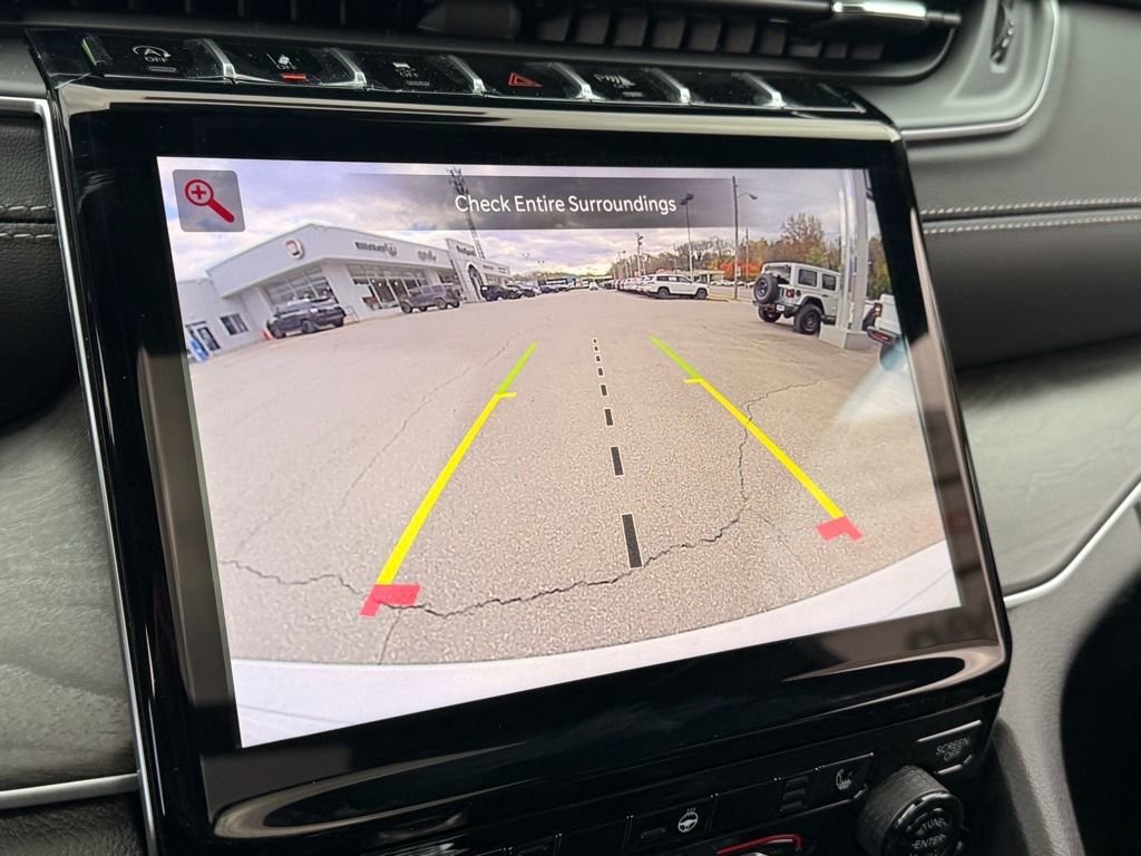 New 2025 Jeep Grand Cherokee Limited image 32