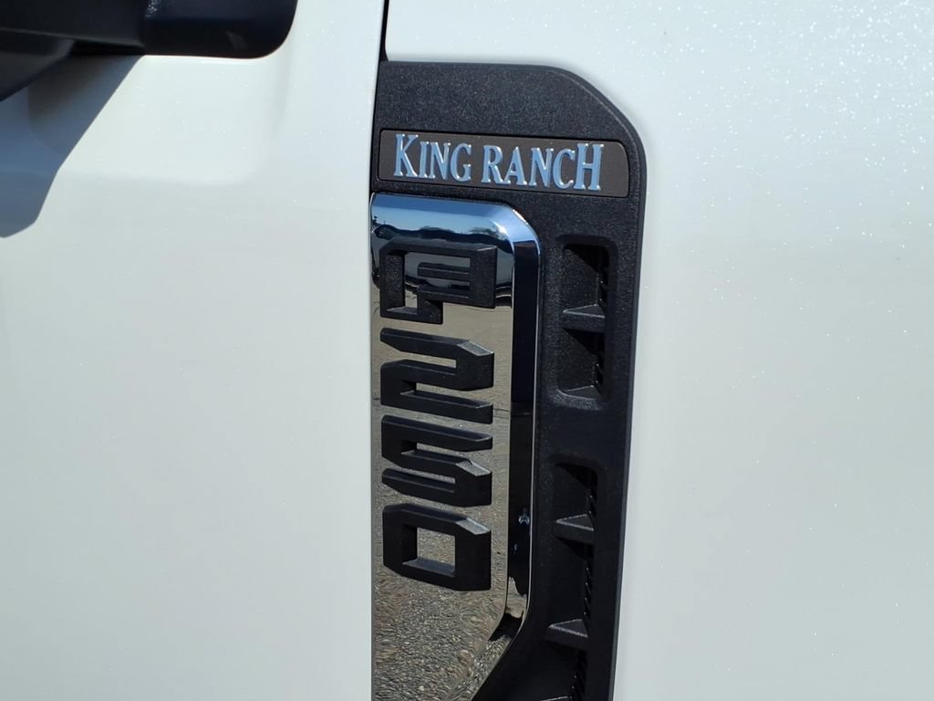 New 2026 Ford F250 King Ranch w/ Chrome Package AWD/4WD image 13