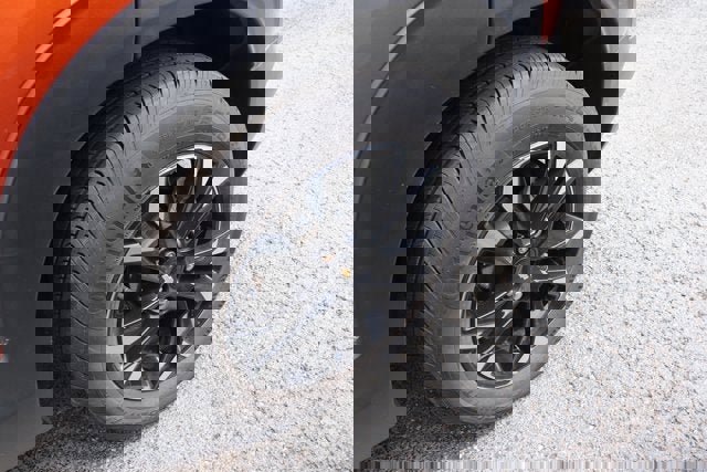 Used 2022 Chevrolet TrailBlazer LT w/ Sun and Liftgate Package FWD image 7