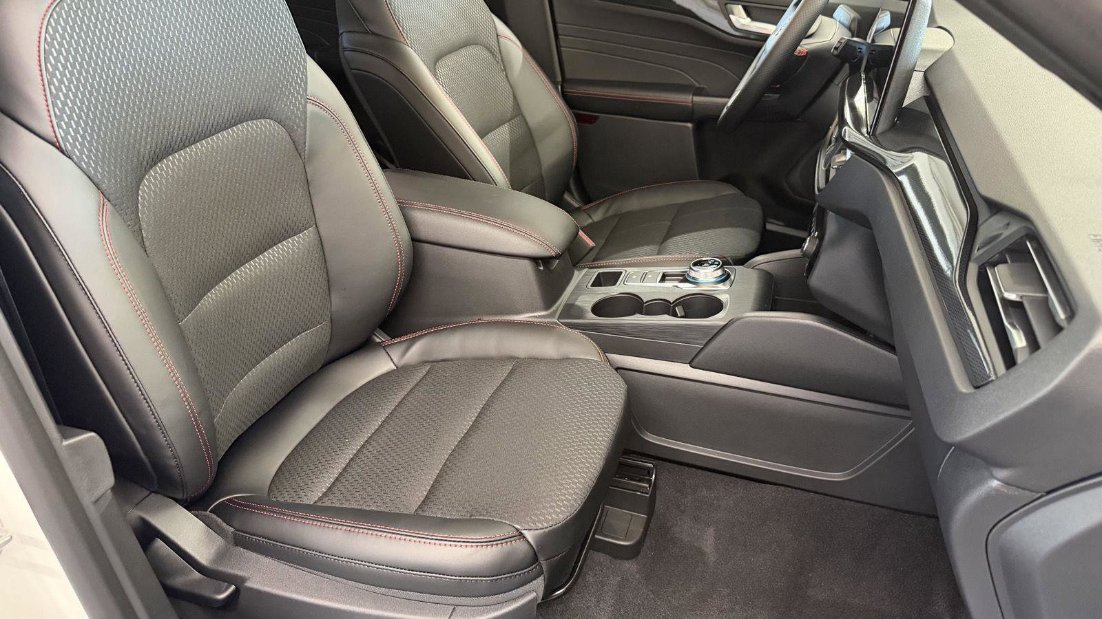 New 2026 Ford Escape ST-Line Select w/ Tech Pack #1 image 23