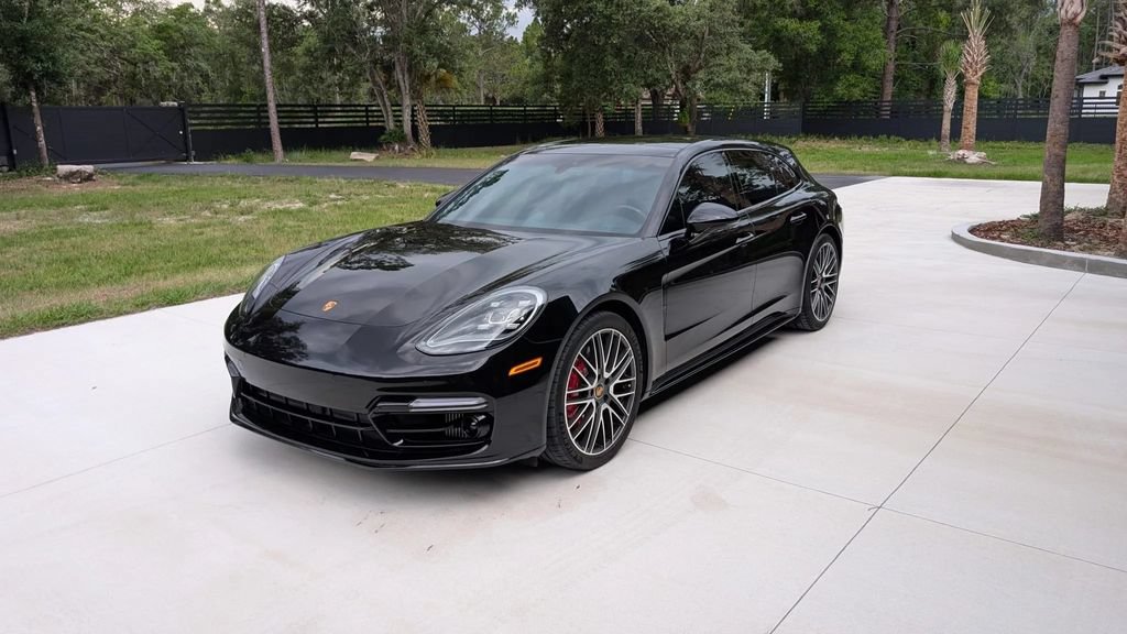 Used 2023 Porsche Panamera 4S AWD/4WD image 3