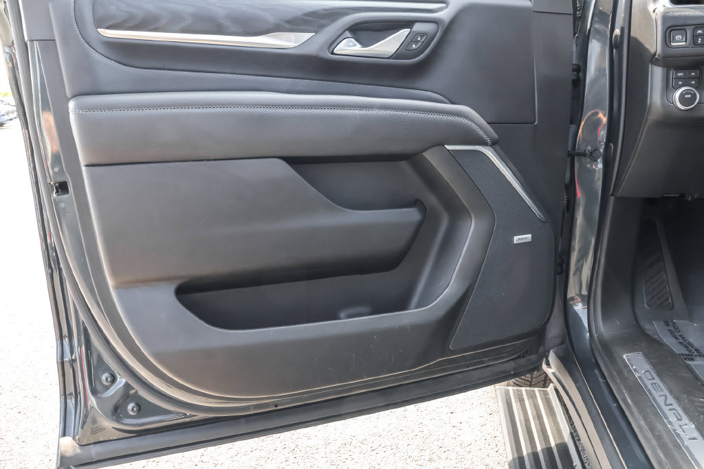 Used 2022 GMC Yukon XL Denali AWD/4WD image 27