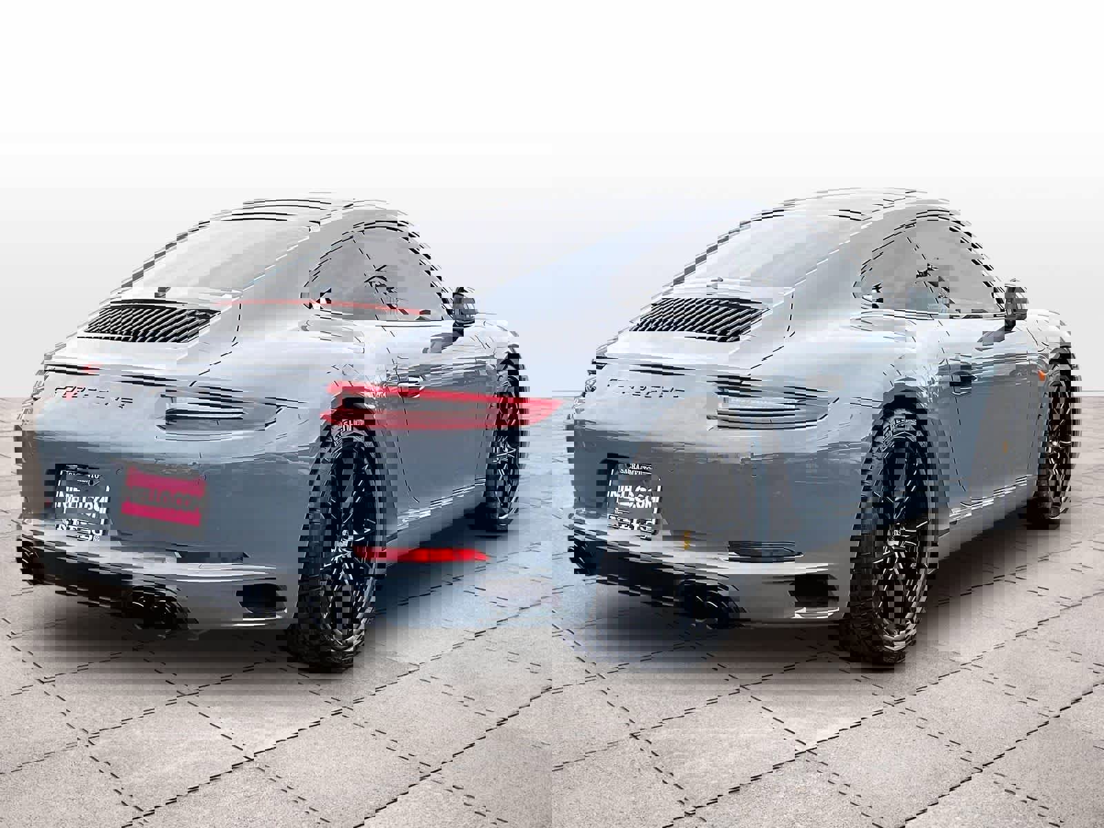 Used 2018 Porsche 911 Carrera image 12