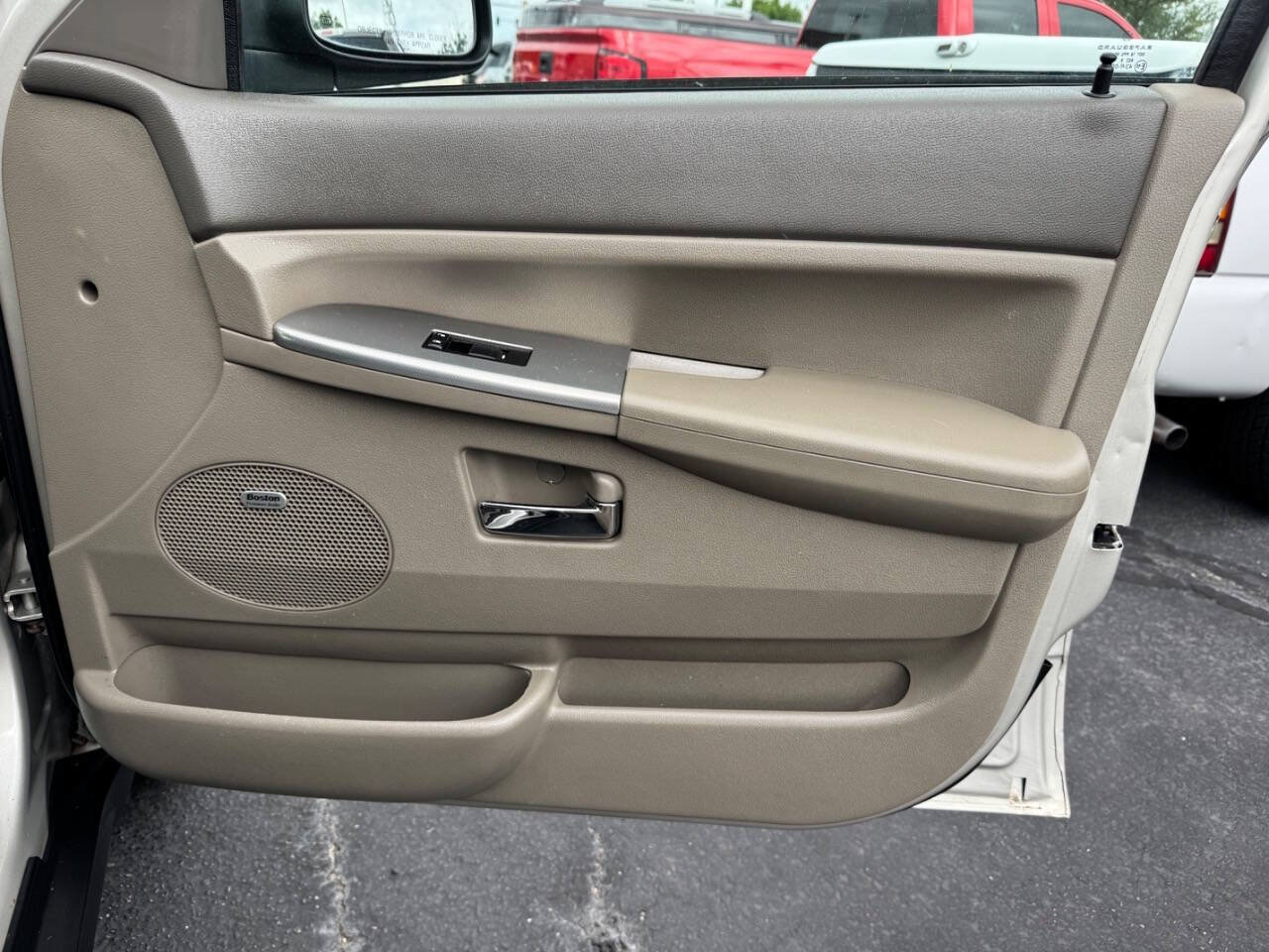 Used 2009 Jeep Grand Cherokee Laredo AWD/4WD image 20
