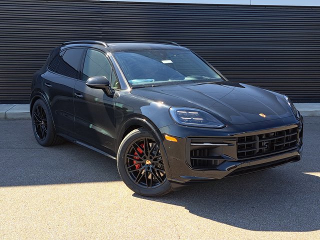 New 2026 Porsche Cayenne GTS image 9