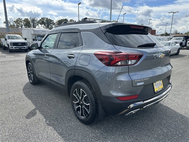 Used 2022 Chevrolet TrailBlazer ACTIV w/ Sun and Liftgate Package image 7