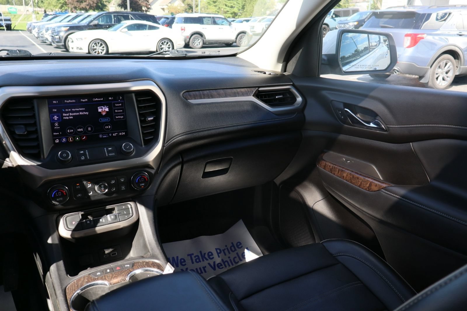 Used 2021 GMC Acadia Denali w/ Denali Ultimate Package AWD/4WD image 29