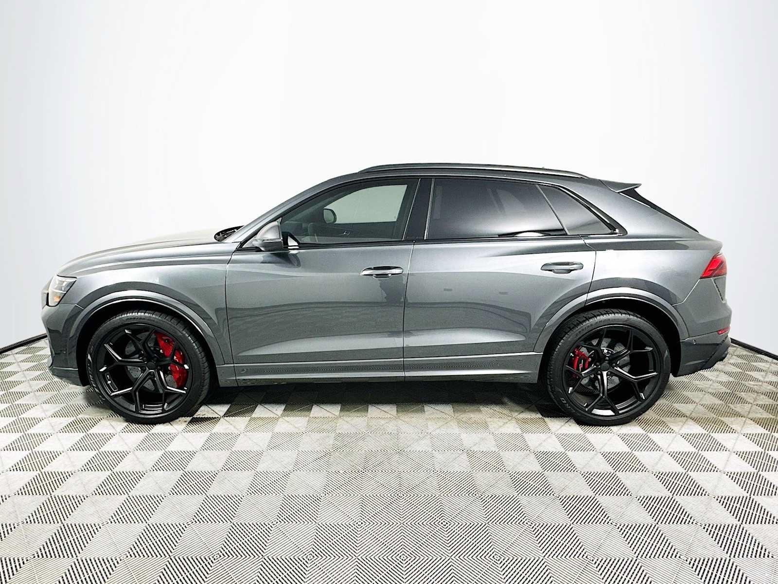 New 2026 Audi RS Q8 performance AWD/4WD image 4