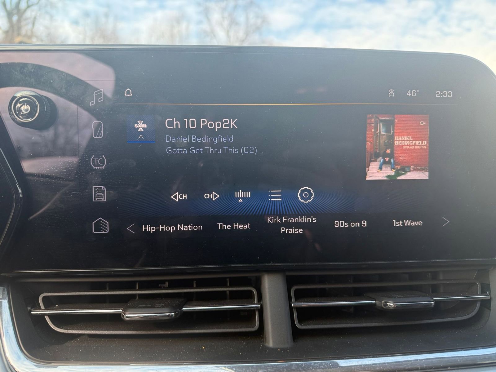 Used 2025 Chevrolet Trax LT w/ LT Convenience Package image 21