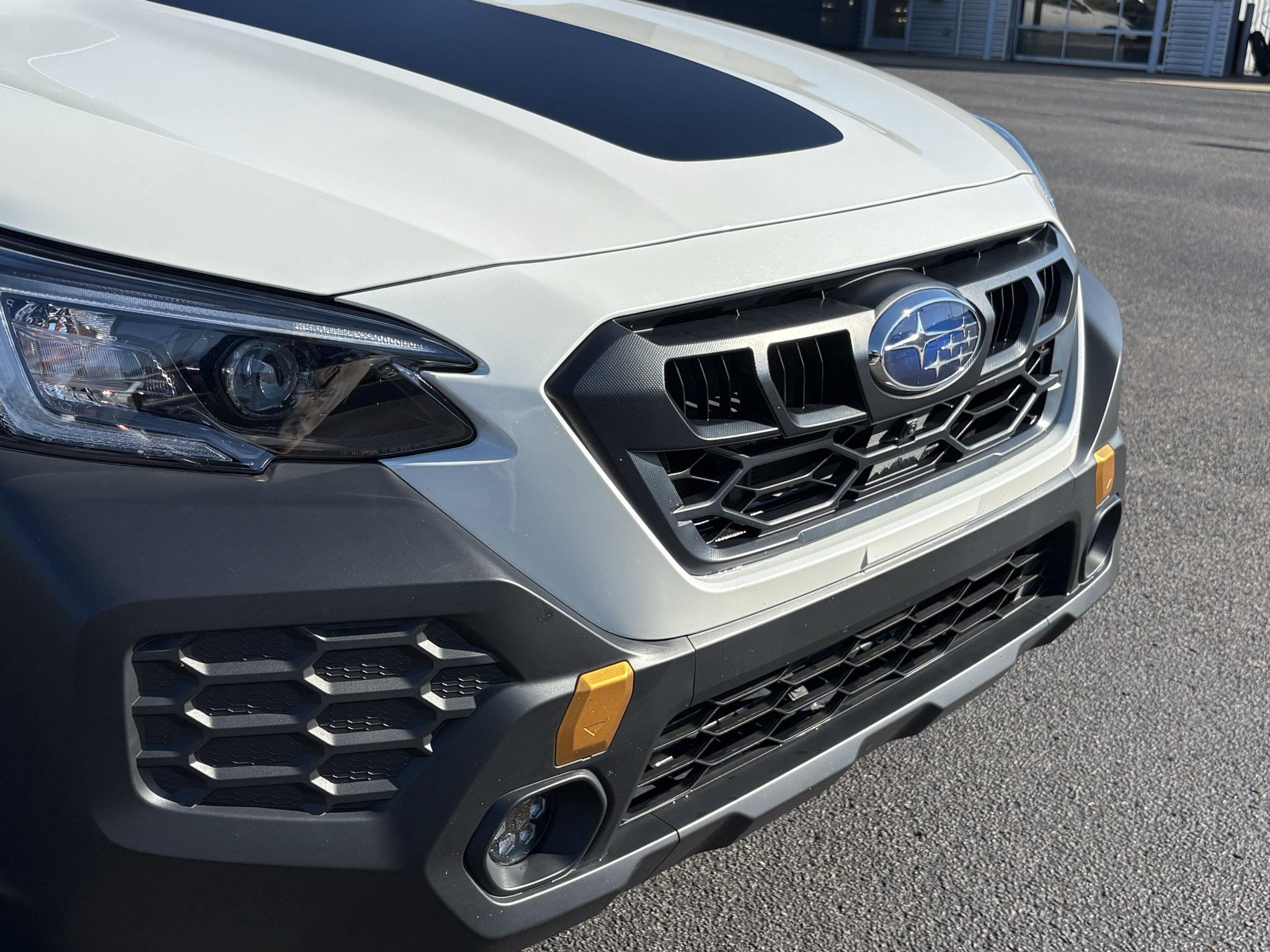 Used 2025 Subaru Outback Wilderness AWD/4WD image 3