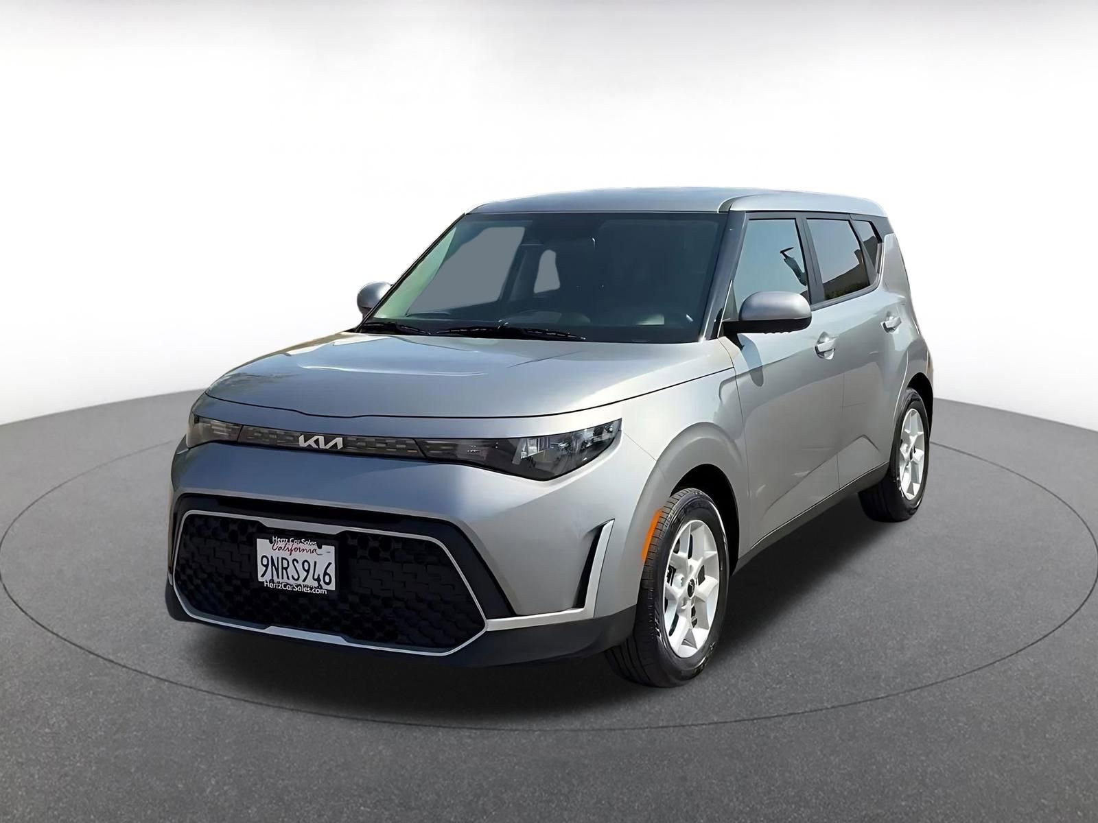 Used 2025 Kia Soul LX w/ LX Technology Package image 7