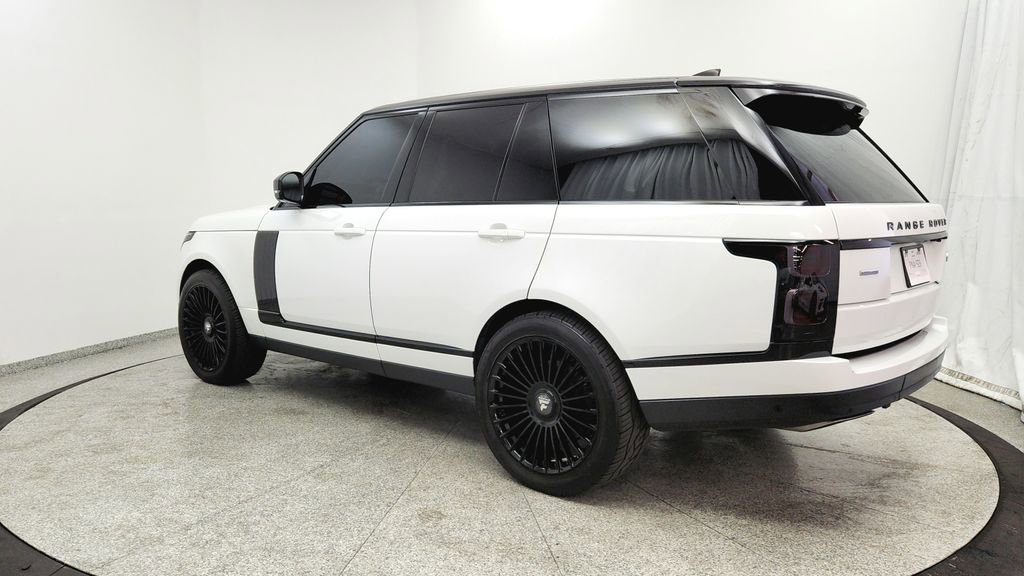 Used 2019 Land Rover Range Rover Supercharged AWD/4WD image 3