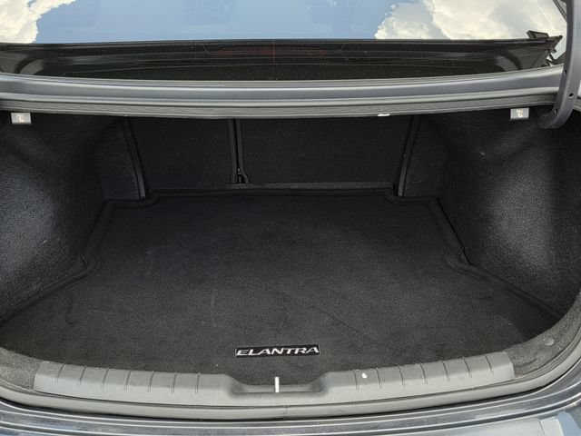 Used 2020 Hyundai Elantra SEL FWD image 23