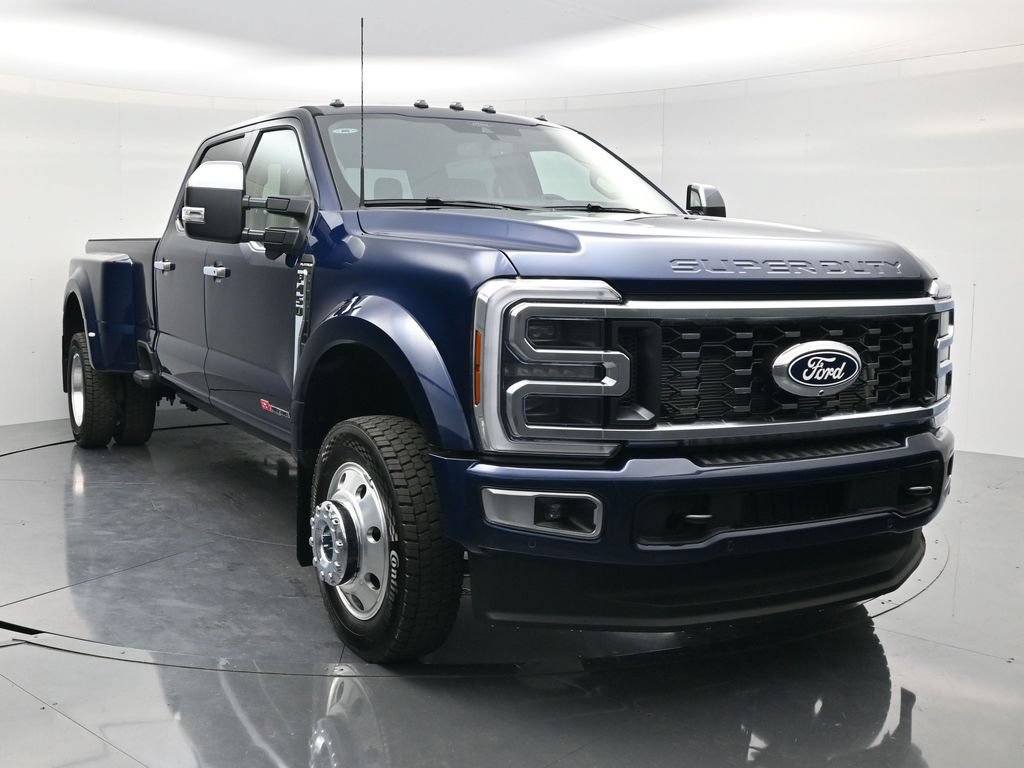 New 2027 Ford F450 Platinum w/ Platinum Plus Package AWD/4WD image 3