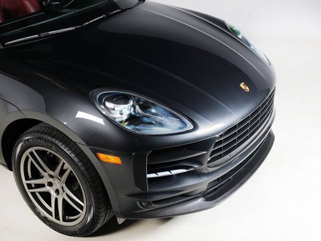 Certified 2020 Porsche Macan AWD/4WD image 35