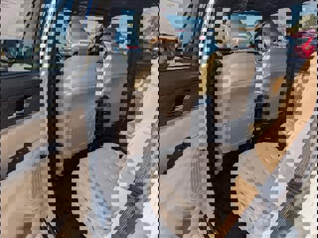 New 2025 Jeep Grand Cherokee L Limited w/ Luxury Tech Group II image 15