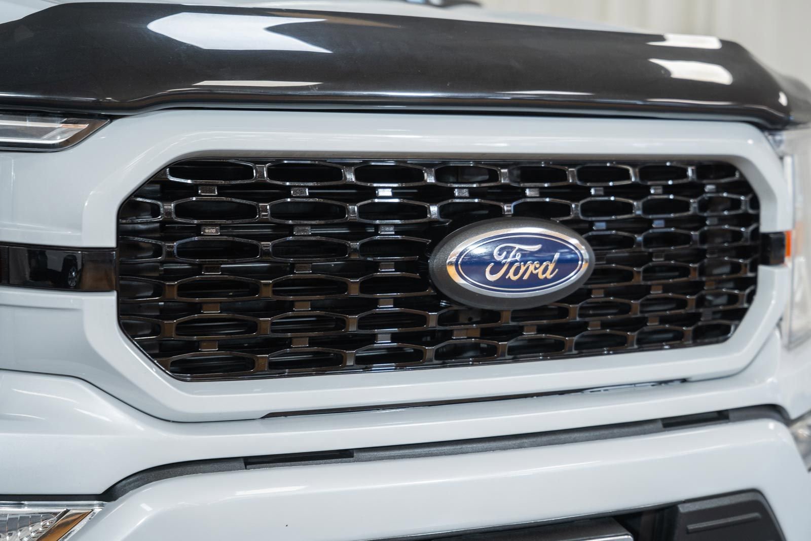 Used 2021 Ford F150 XL w/ STX Appearance Package image 10