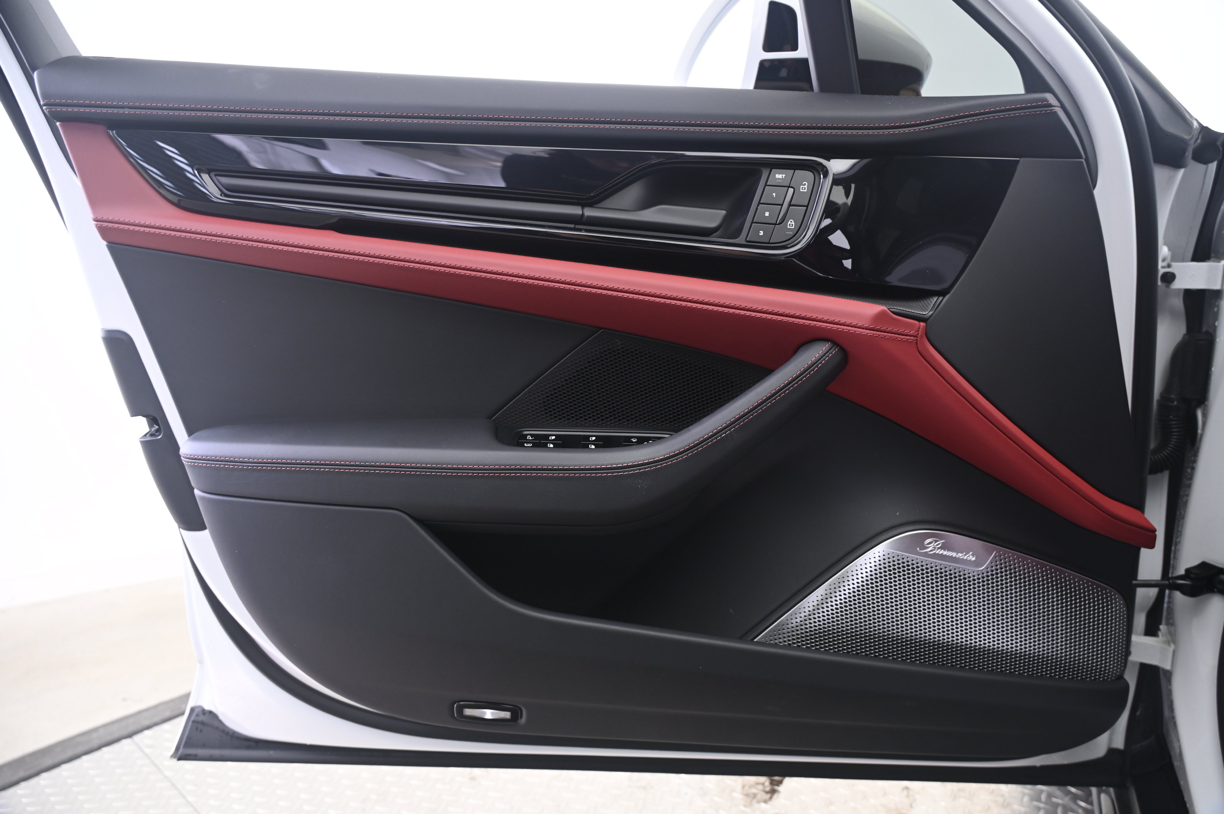 Certified 2026 Porsche Panamera Turbo S AWD/4WD image 26