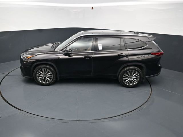 Used 2021 Toyota Highlander Platinum image 44