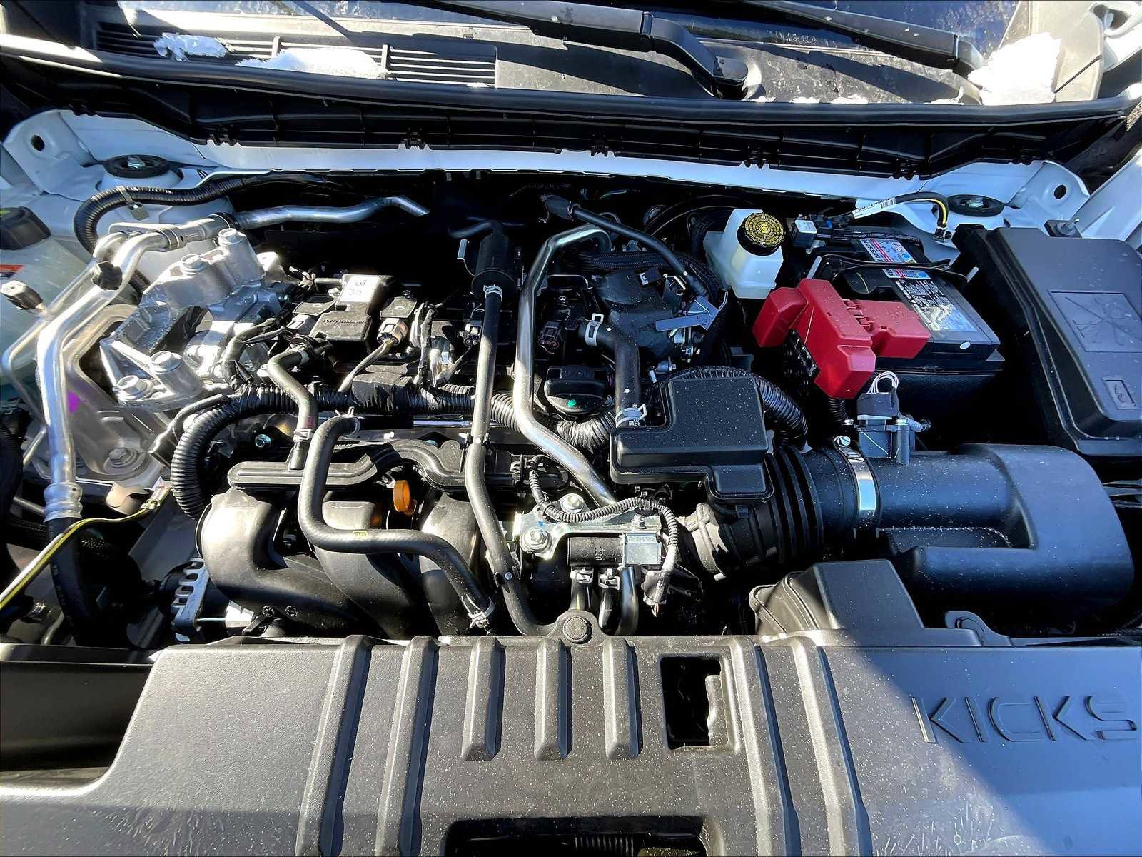 New 2025 Nissan Kicks SR image 16