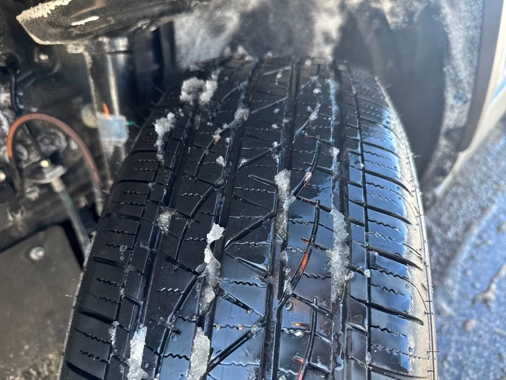 Used 2025 Toyota RAV4 XLE image 42