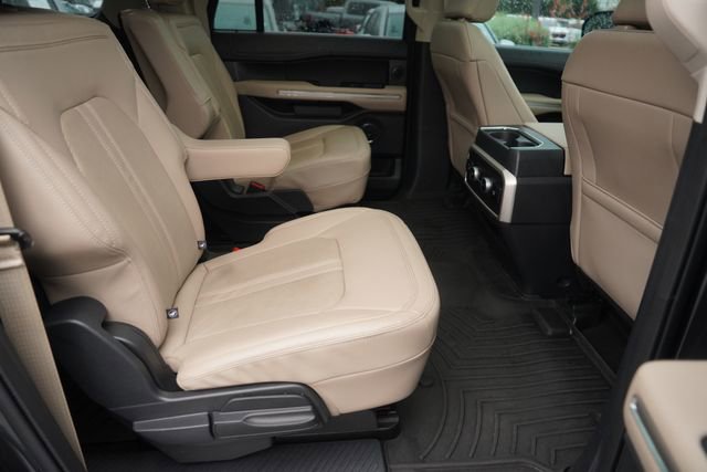 Used 2023 Ford Expedition Max Limited AWD/4WD image 18