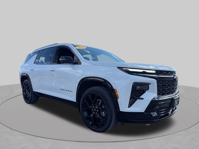 Used 2026 Chevrolet Traverse RS w/ LPO, Floor Liner Package AWD/4WD image 2