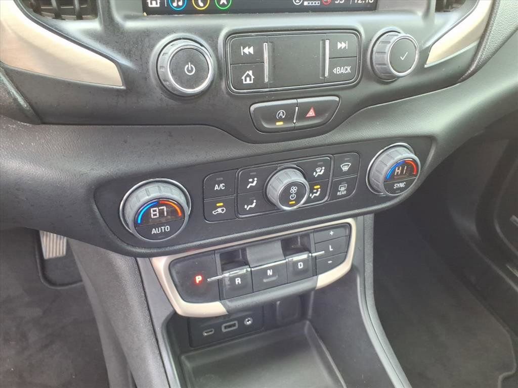 Used 2022 GMC Terrain Denali image 29