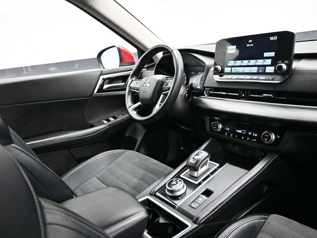 Used 2024 Mitsubishi Outlander SE FWD image 19